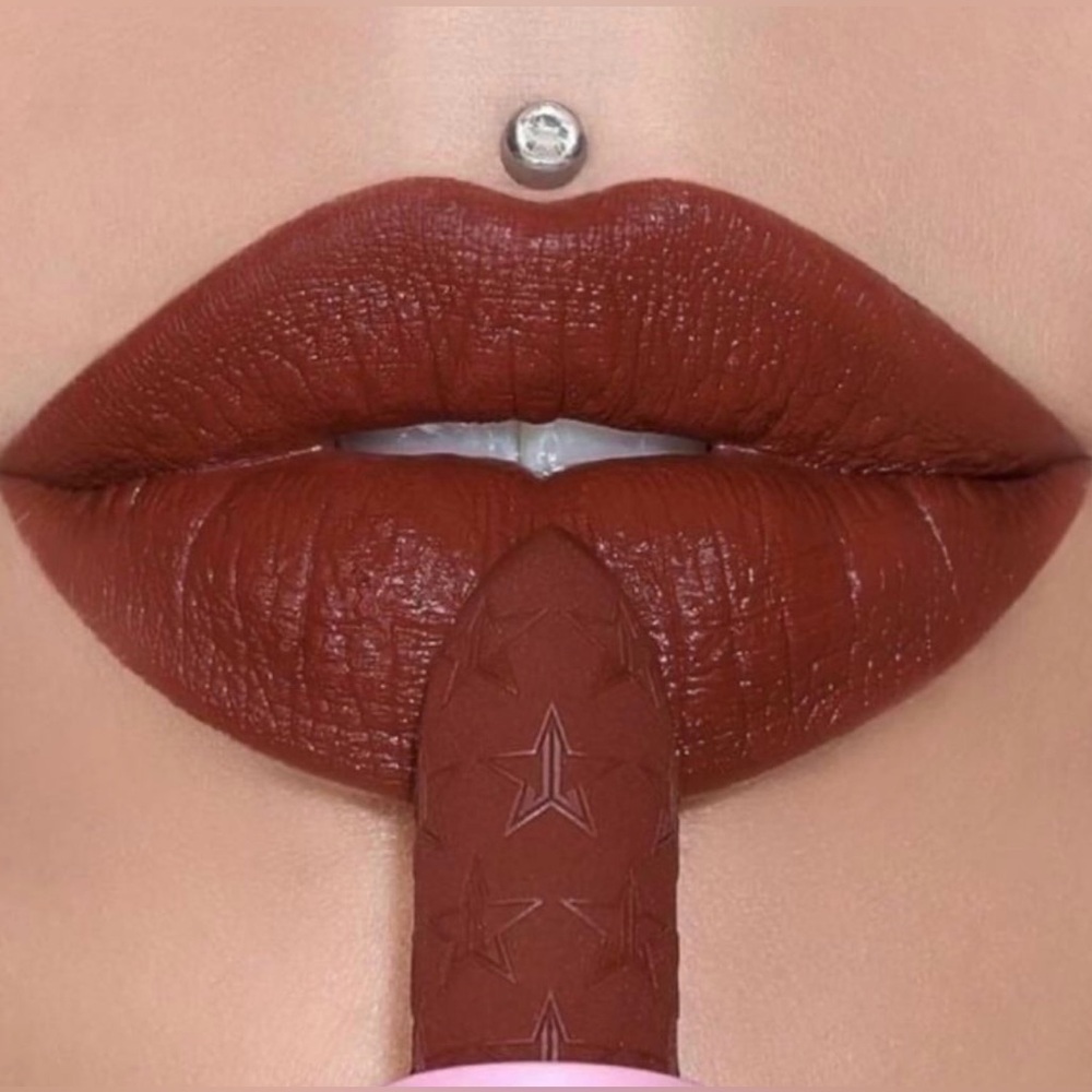 Jeffree Star Velvet Trap Lipstick-Unicorn Blood